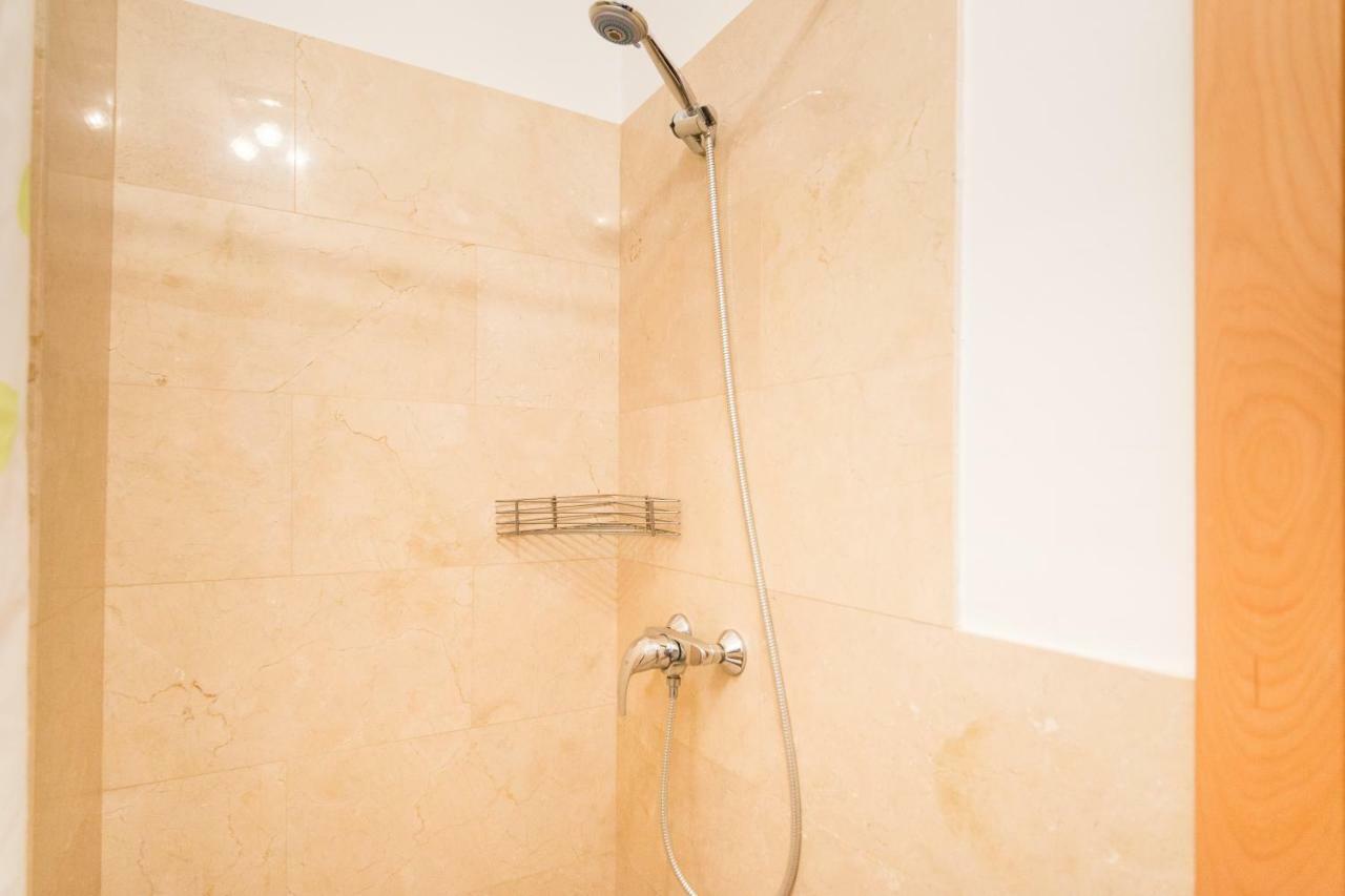 A Dos Pasos De Todo Appartement Málaga Buitenkant foto